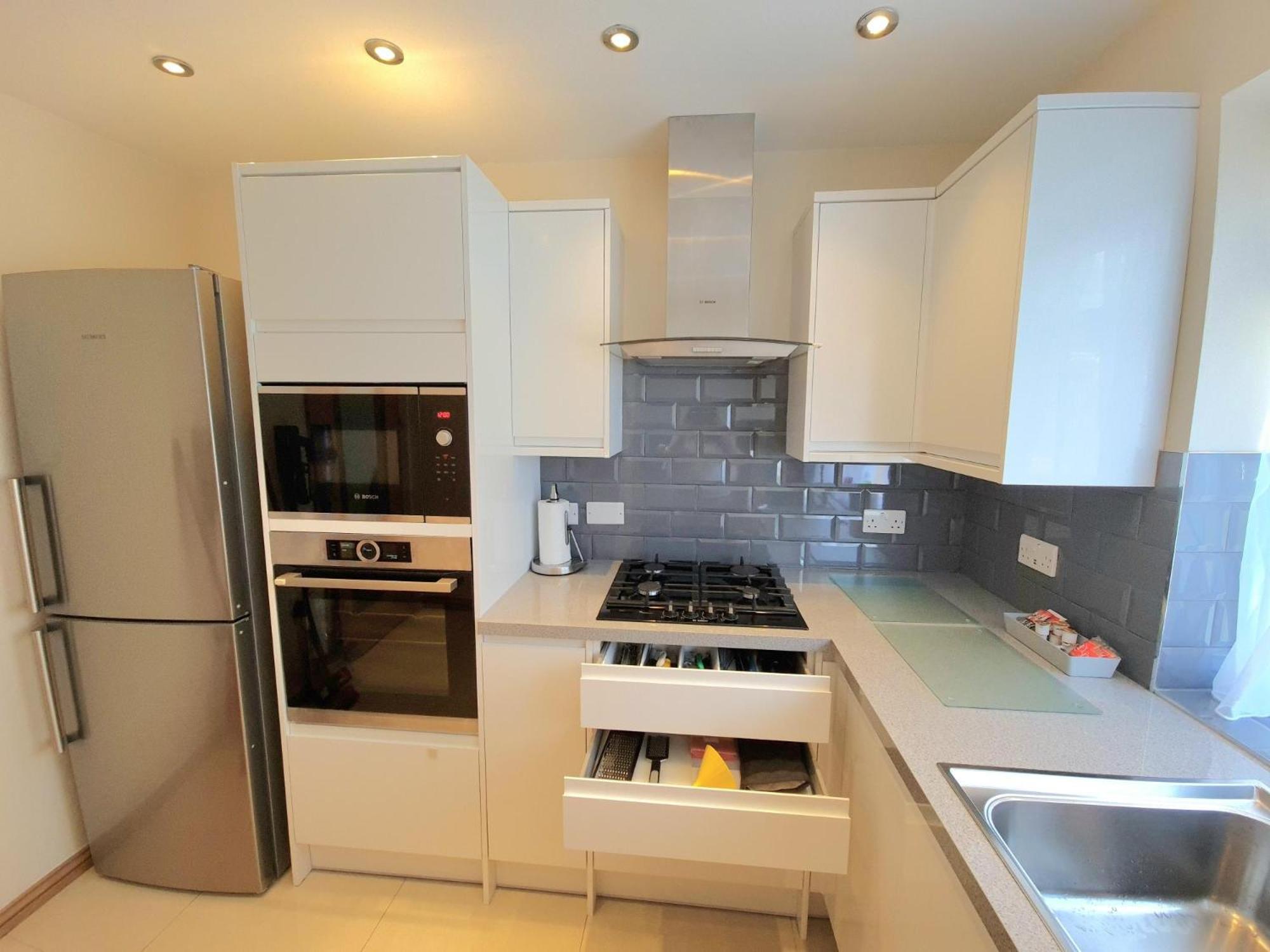 London Luxury 2 Bedroom Flat Sleeps 8 Free Parking East Barnet Exterior foto